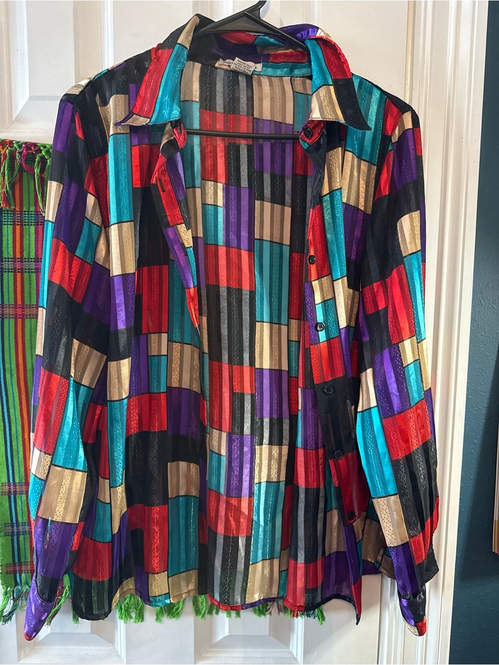 Vintage Multicolor Geometric Button-Up
Shirt